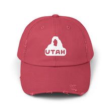Load image into Gallery viewer, Utah Delicate Arch Unisex Distressed Cap
