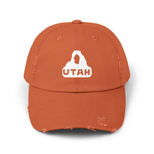Load image into Gallery viewer, Utah Delicate Arch Unisex Distressed Cap
