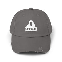 Load image into Gallery viewer, Utah Delicate Arch Unisex Distressed Cap
